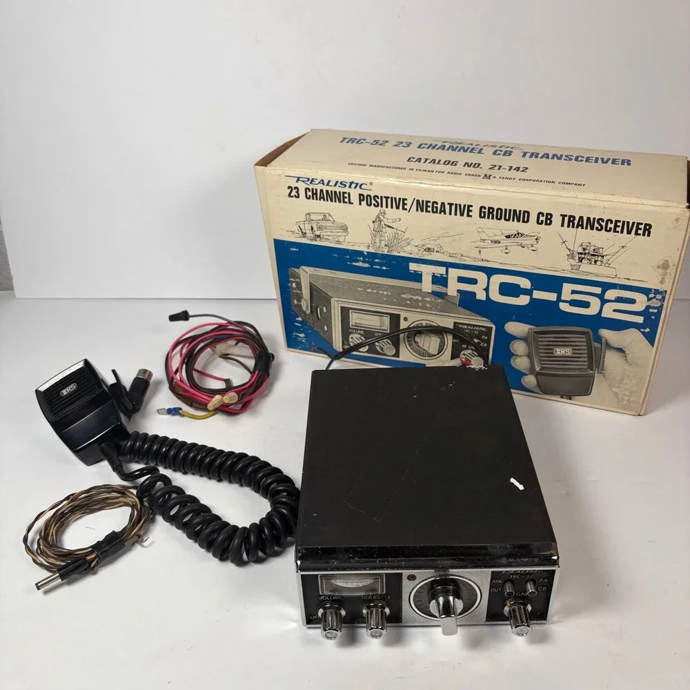 Untested Realistic TRC-52 23 Channel CB Transceiver Radio 21-142 with Mic & Box